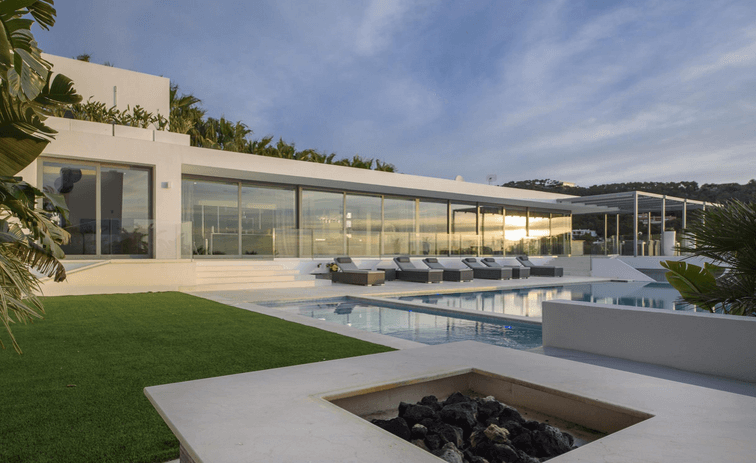 4c900a_7c730fc856654c6482dd1a530681d149~mv2