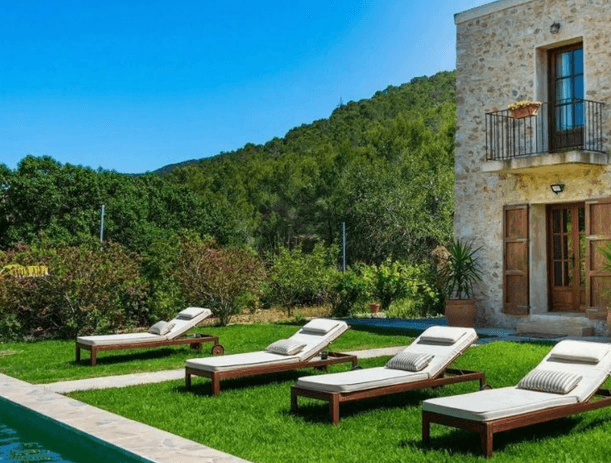 4c900a_7c7550ec678a4b5c8487f8ef61184473~mv2